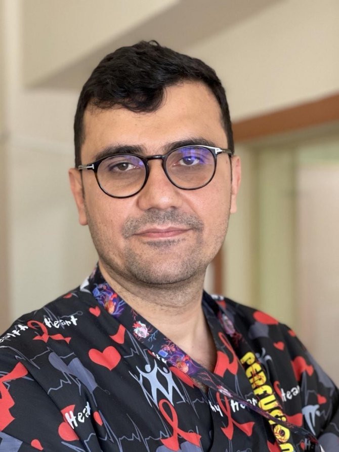 Doç. Dr. Kıvrak’a 2022 Yılı ’Medikal Üst Uzmanlık Üstün Kardiyoloji Ödülü’ Verildi