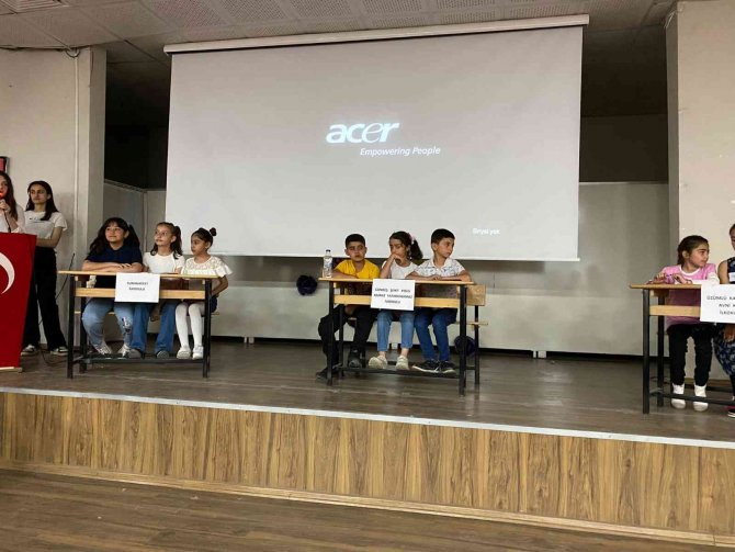 Çukurca’da Okullar Arası Bilgi Yarışması Yapıldı