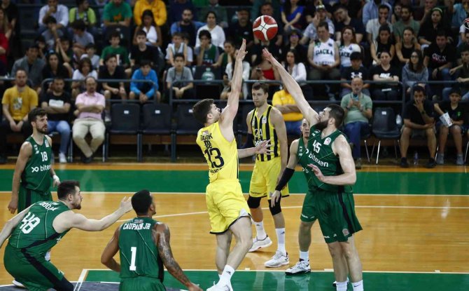 Ing Basketbol Süper Ligi’nde İlk Finalist Fenerbahçe Beko