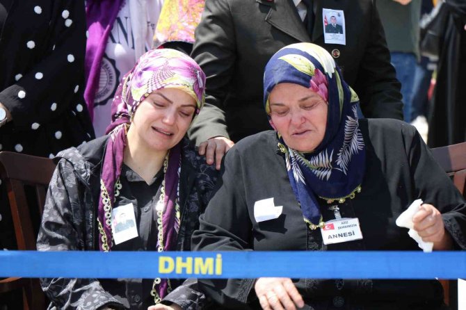 Samsun Şehidini Gözyaşları İçinde Karşıladı