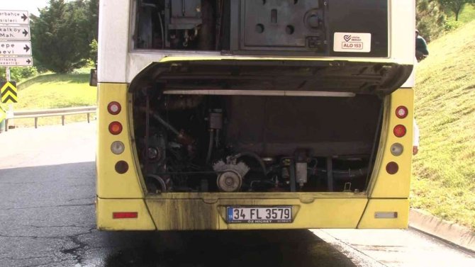 Kartal’da İ̇ett Otobüsünde Korkutan Yangın