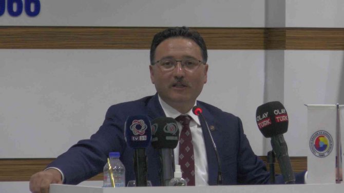 Vali Çiçek: “İ̇şsiz Gençleri İstihdam Eden Sanayiciler Suçla Mücadelede Bize Destek Oluyor”