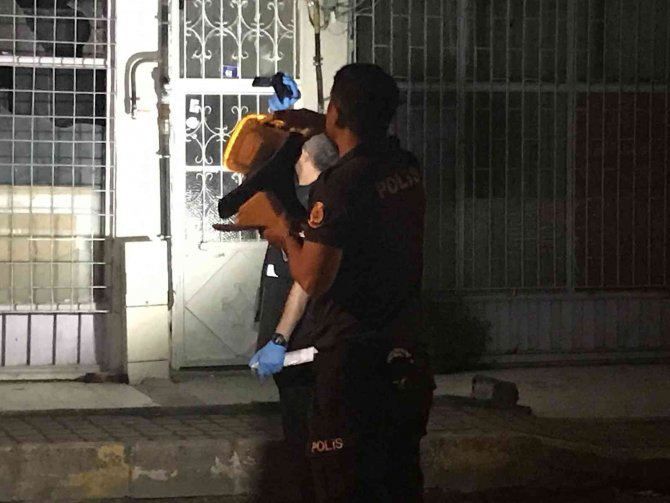 Tartıştığı Kocası Tarafından Pencereden Atıldığı İddia Edildi