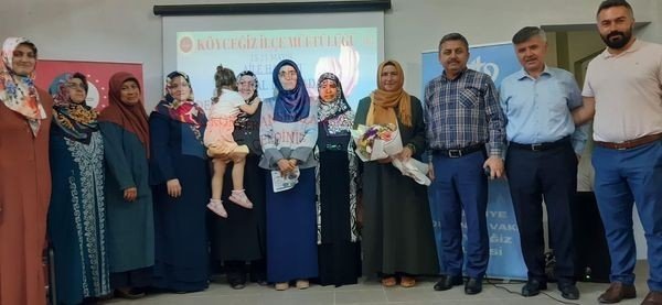 Köyceğiz’de “Dijital Dünyada Değerleriyle Aile Olmak” Konulu Konferans Düzenlendi