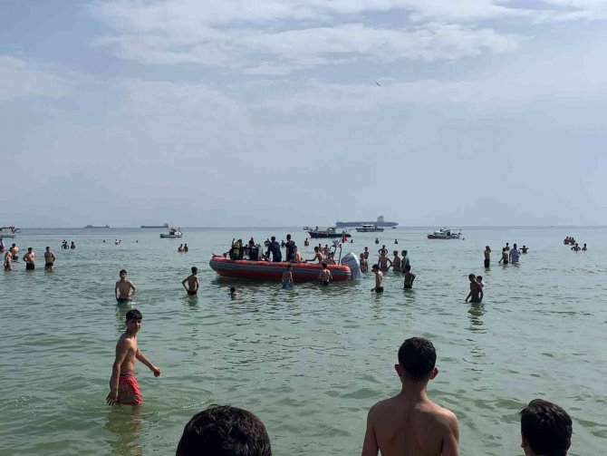 Denize Giren 15 Yaşındaki Çocuk Hayatını Kaybetti