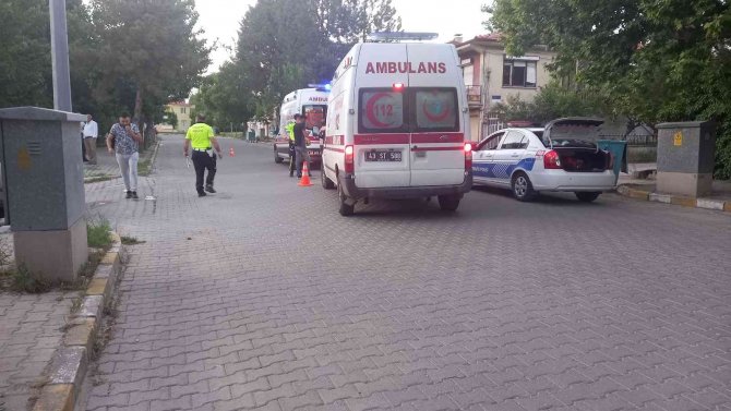 Gediz’de Trafik Kazası: 3 Yaralı