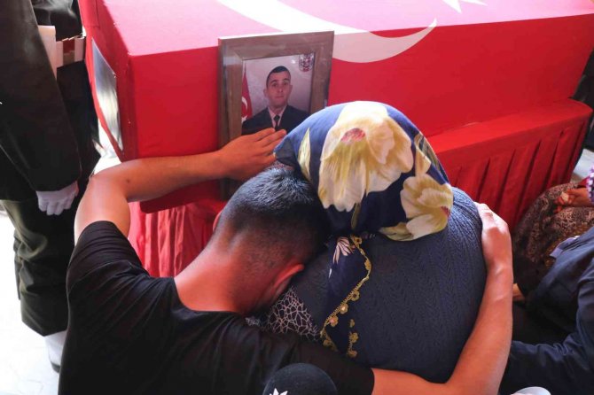 Şehit İ̇slam Sancak Son Yolculuğuna Uğurlandı