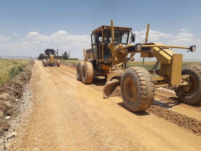 Mardin’de Yol Çalışmalarının Startı Verildi