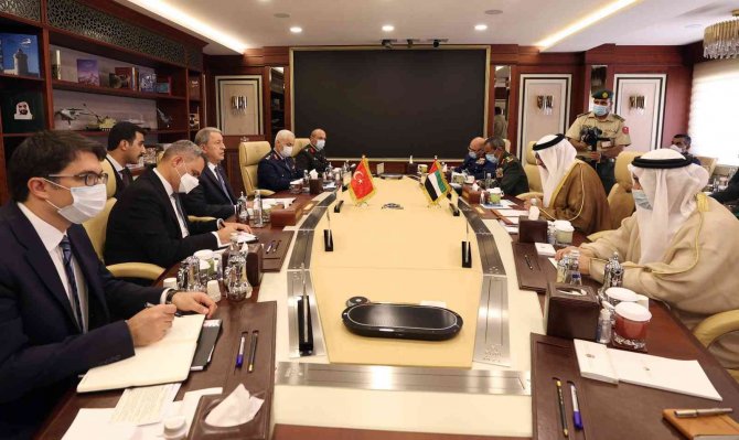Bakan Akar, Bae Savunma Bakanı Al Bowardi İle Görüştü