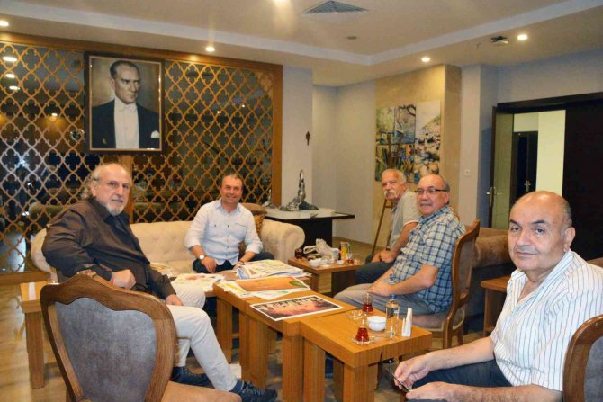 Karikatür Yarışması Jürisi Toplandı