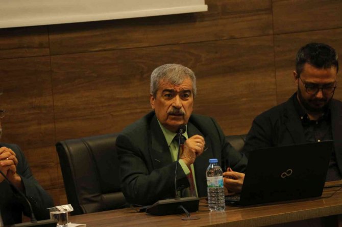 Nevü’de ‘Türkiye’de Aile Değerlerinin Bugünü Ve Geleceği’ Paneli Düzenlendi