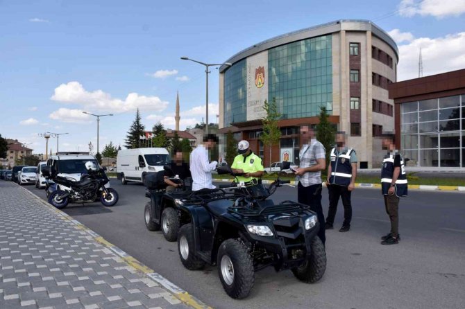 Nevşehir’de 22 Noktada Trafik Uygulaması Yapıldı