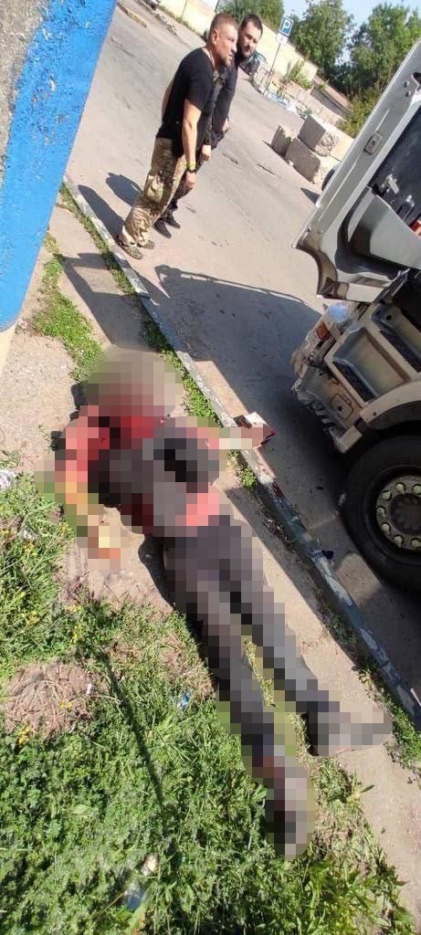 Rusya, Luhansk’ta Tahliye Aracını Vurdu