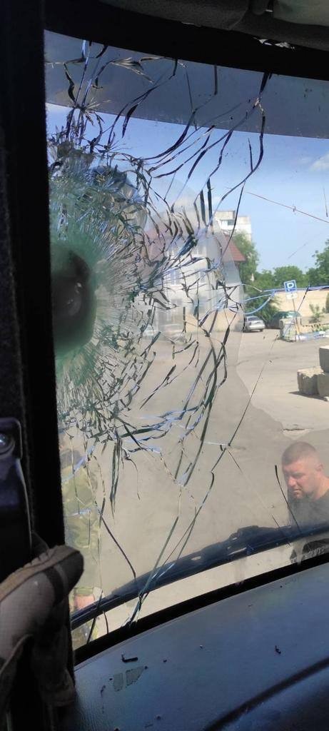 Rusya, Luhansk’ta Tahliye Aracını Vurdu