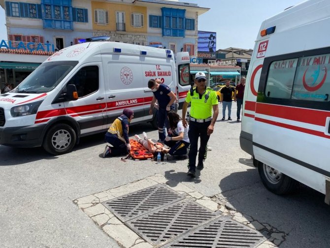 Sakarya’da Otomobil İle Motosiklet Çarpıştı: 2 Yaralı