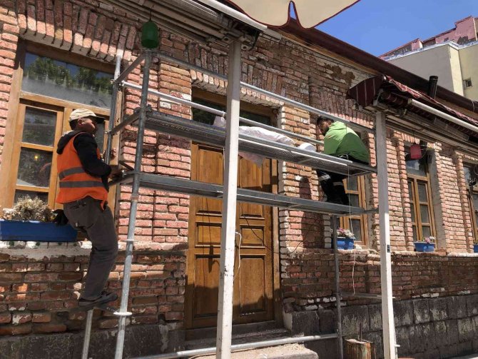 Tarihi Kimliğiyle Kars Kenti Projesi’nde Çalışmalar Sürüyor