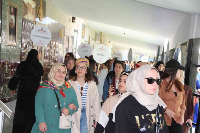 Türkiye’nin 81 İli Ve Kktc’de 863 Öğrenci Osmanlı Devletinin Kurulduğu Topraklara Geldi