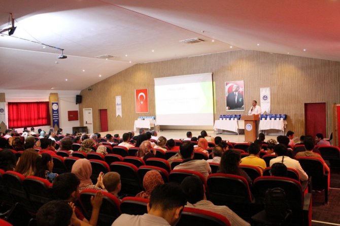 ’Aydınlık Yarınlara’ Kitap Okuma Yarışmasında Dereceye Girenler Ödüllendirildi