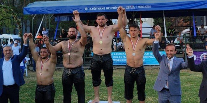 Büyükşehirli Pehlivanlardan 4 Madalya