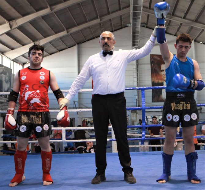 Yenimahalleli Muay Thai Sporcuları Madalyaları Topladı