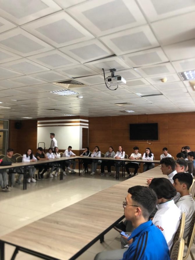 Bubfa’da Gastronomi Öğrencileri Zeytinyağlı Tadımına Katıldı