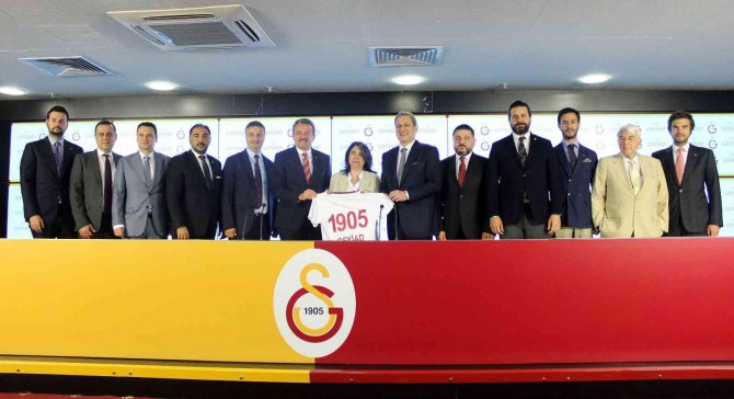 Gsyi̇ad, Galatasaray Erkek Voleybol Takımı’na Forma Sponsoru Oldu
