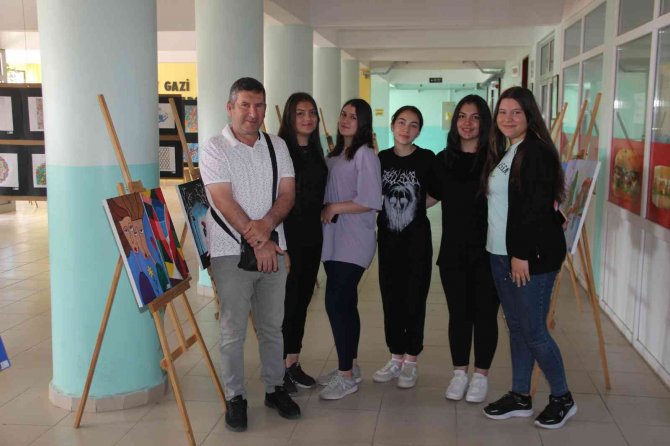 Tekirdağlı Öğrencilerden Yıl Sonu Resim Sergisi