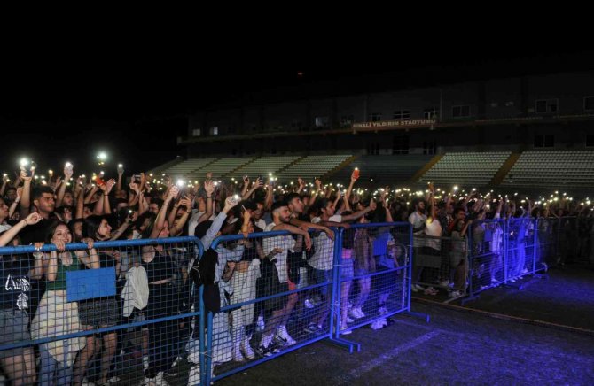 Aydın’da 26. Adüfest Konserleri Coşkuyla Başladı