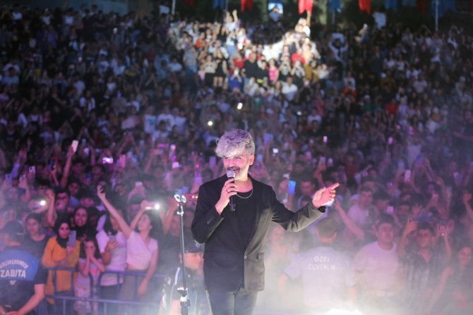 3. Uluslararası ‘Masali̇stanbul’ Festivali Manuş Baba Konseriyle Sona Erdi