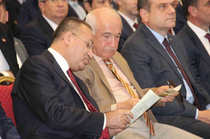 Bakan Bozdağ: “Hakim Ve Savcılarımız Kimsenin Şamar Oğlanı Değildir”