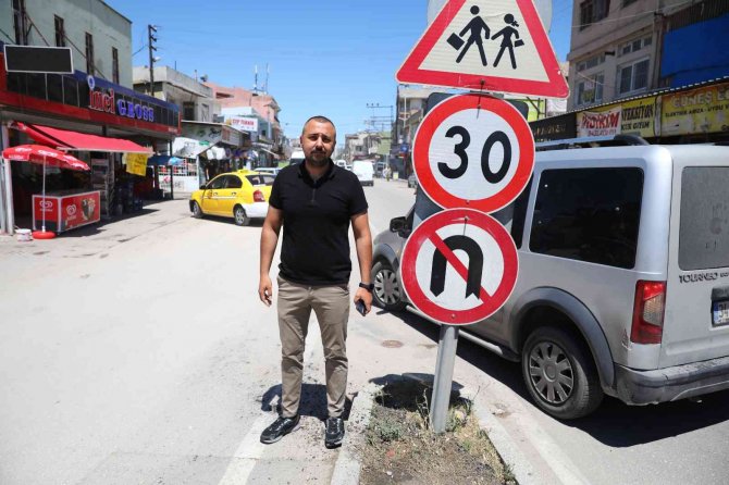 Kendisine Çarpan Otomobili Kovaladı