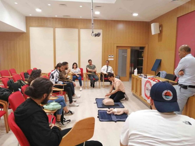 Akut Öğrenci Topluluğu Dönemin Son Etkinliğini Tamamladı