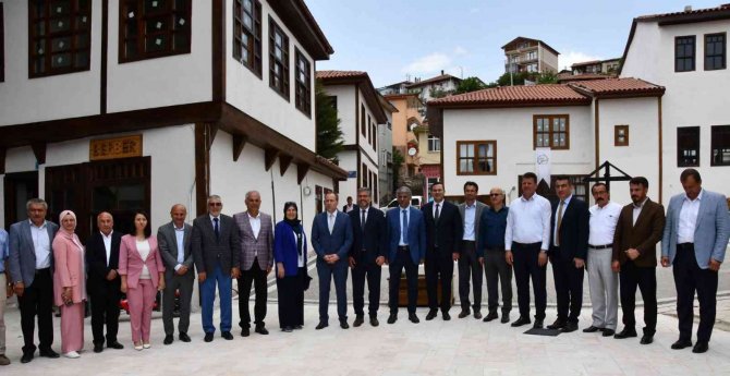 Altınova, İ̇pekbi̇r’e Üye Oldu