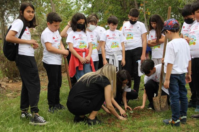 Tarım Ve Çocuk Çalıştayı’nda Çocuklar, Modern Tarım Köyü Projesi İstedi