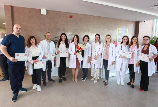 Türkiye’nin Arnavutluk’ta İnşa Ettiği Hastanede 1 Yılda 73 Bin Kişi Şifa Buldu