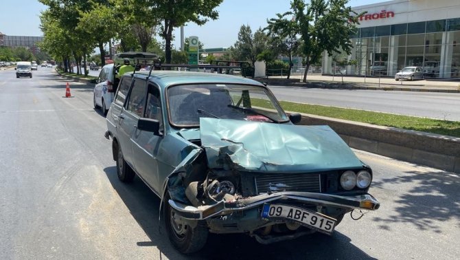 Aydın’daki Kazada Araçlarda Maddi Hasar Oluştu