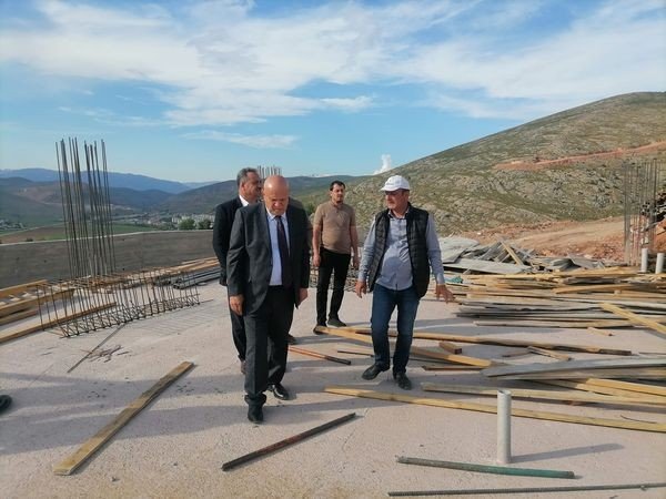 Başkan Pekmezci, Bamsı Beyrek Seyir Terasında İncelemelerde Bulundu