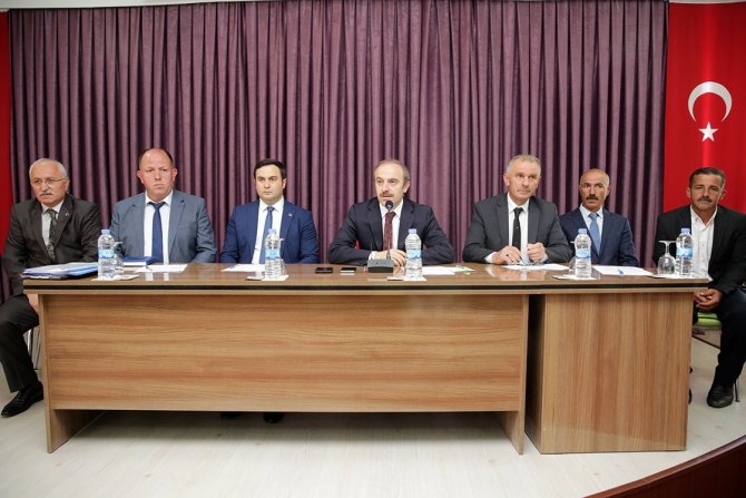 Vali Epcim: “Tüm Köyleri Asfalta Kavuşturma Hedefimize Yoğunlaştık”