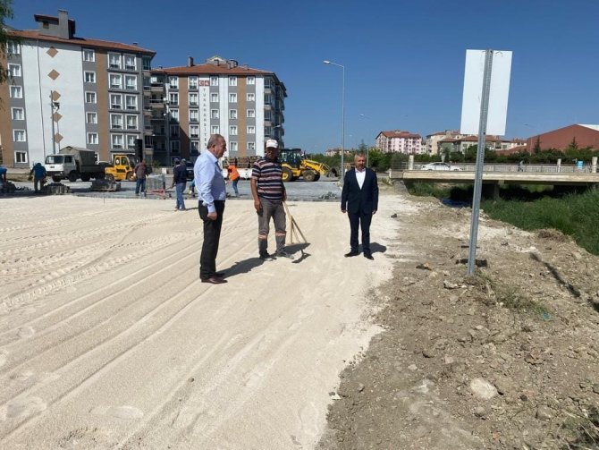 Başkan Şahiner Belediye Çalışmalarını İnceledi