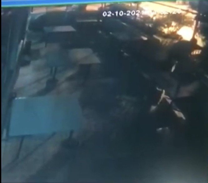 Pusu Kurup Öldürdü, Ayağını Kırınca Yakalandı