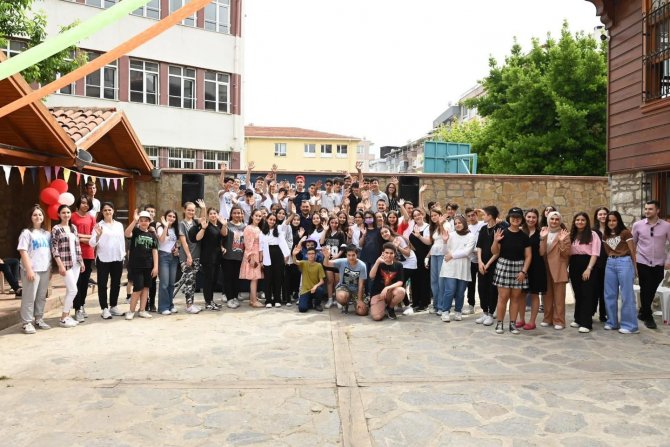 Bilgi Evi Öğrencileri Yılsonu Etkinliğinde Buluştu