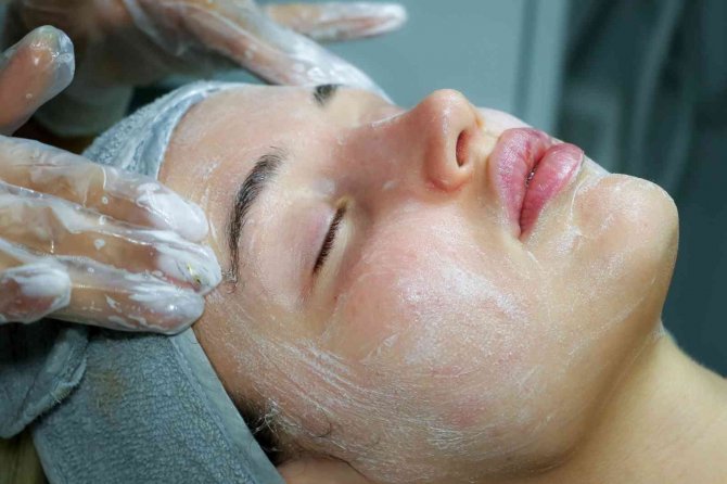 Yaz Mevsiminde Cilt Bakımı Yaparken Dikkat Edilmesi Gerekenler