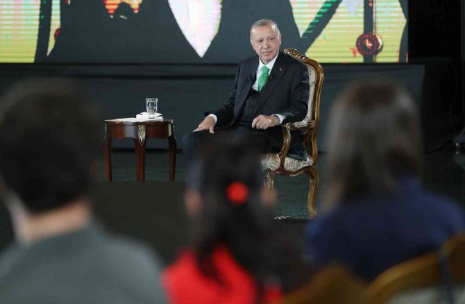 Cumhurbaşkanı Erdoğan: "Bu Zarardan Milletimizi Kurtarmak İçin Bazı Hazırlıklar Yapıyoruz"