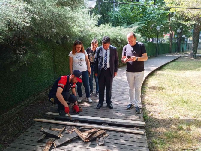 Çocuklar Oynasın Diye Kent Park’ta Onarım Başladı