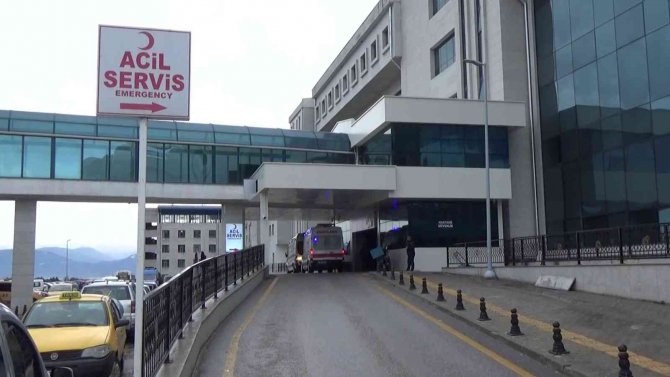 Yemekten Sonra Rahatsızlanan 3’ü Çocuk 4 Kişi Hastaneye Kaldırıldı