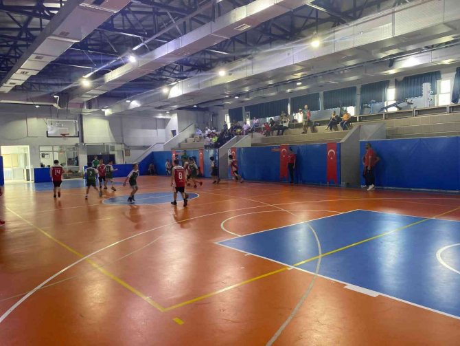 Down Sendromlular Basketbol Milli Takımı Eska Spor İle Dostluk Maçı Yaptı