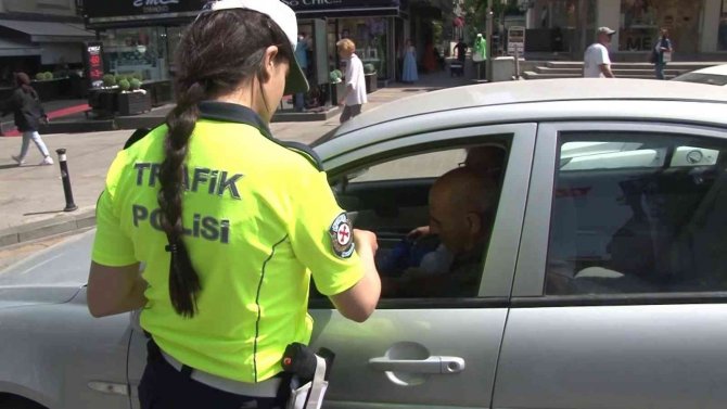 Kadıköy’de Dronlu Denetimde Ceza Yiyen Vatandaş: “Dronun Sesini Duydum Ama Ne Olduğunu Anlamadım”