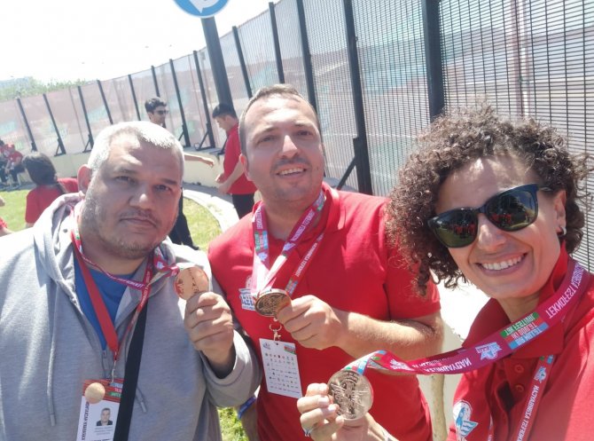 Azerbaycan’da Düzenlenen Teknofest’ten İ̇zmir’e Ödül