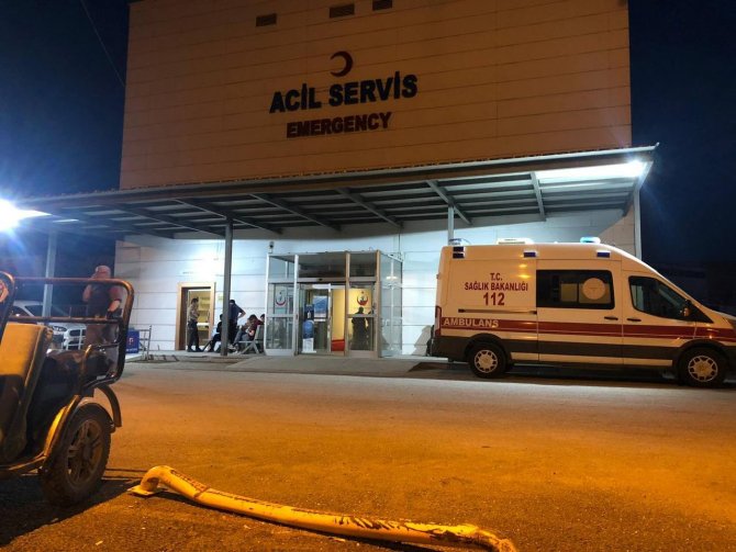 Kavgada Bıçaklanan İki Çocuk Babası Hayatını Kaybetti