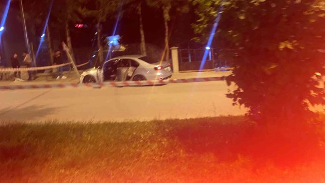 Motosiklet İle Otomobil Çarpıştı : 1 Ağır Yaralı